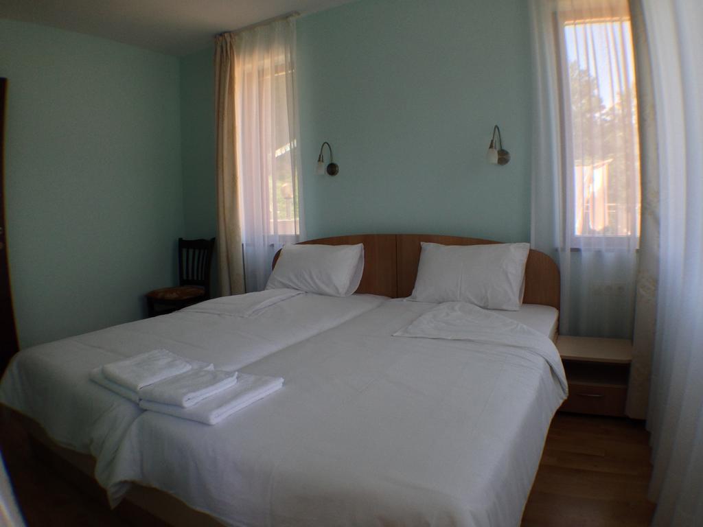 Mala Planina Guest House Iskrets Bagian luar foto