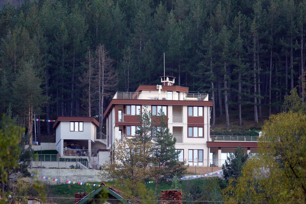 Mala Planina Guest House Iskrets Bagian luar foto