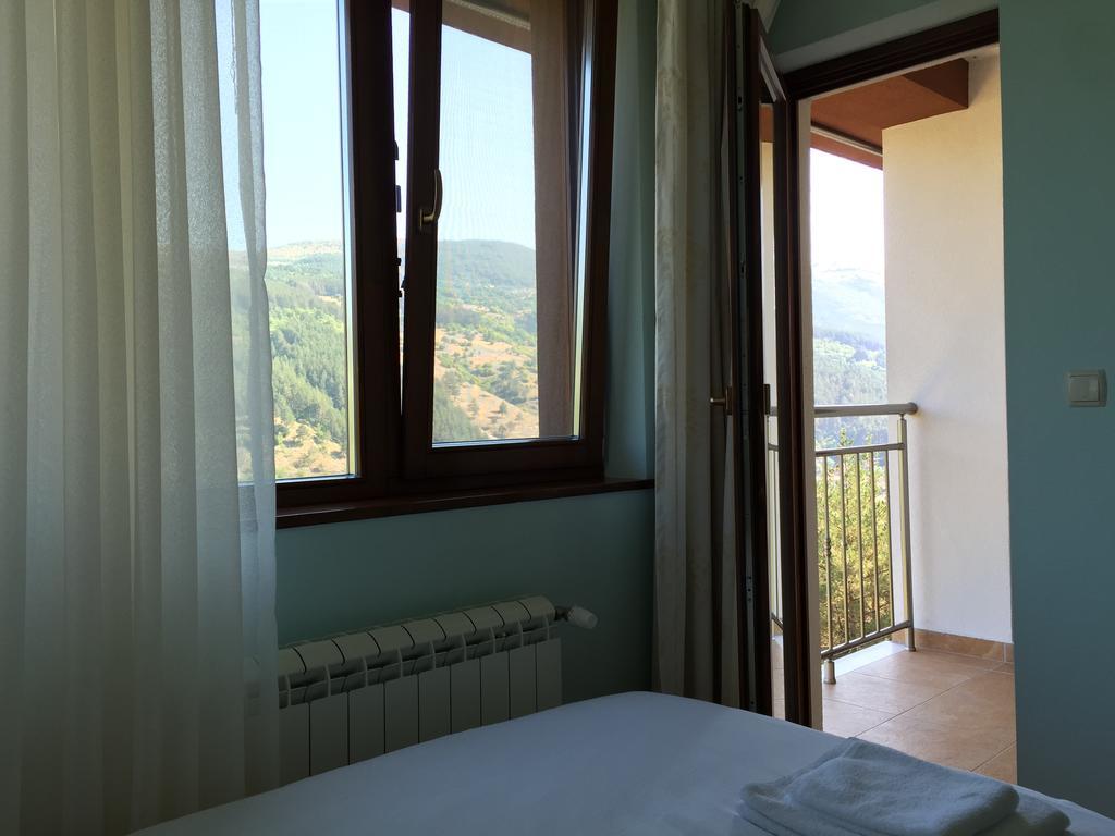Mala Planina Guest House Iskrets Bagian luar foto